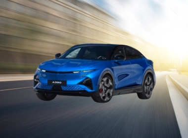 Alpine A390